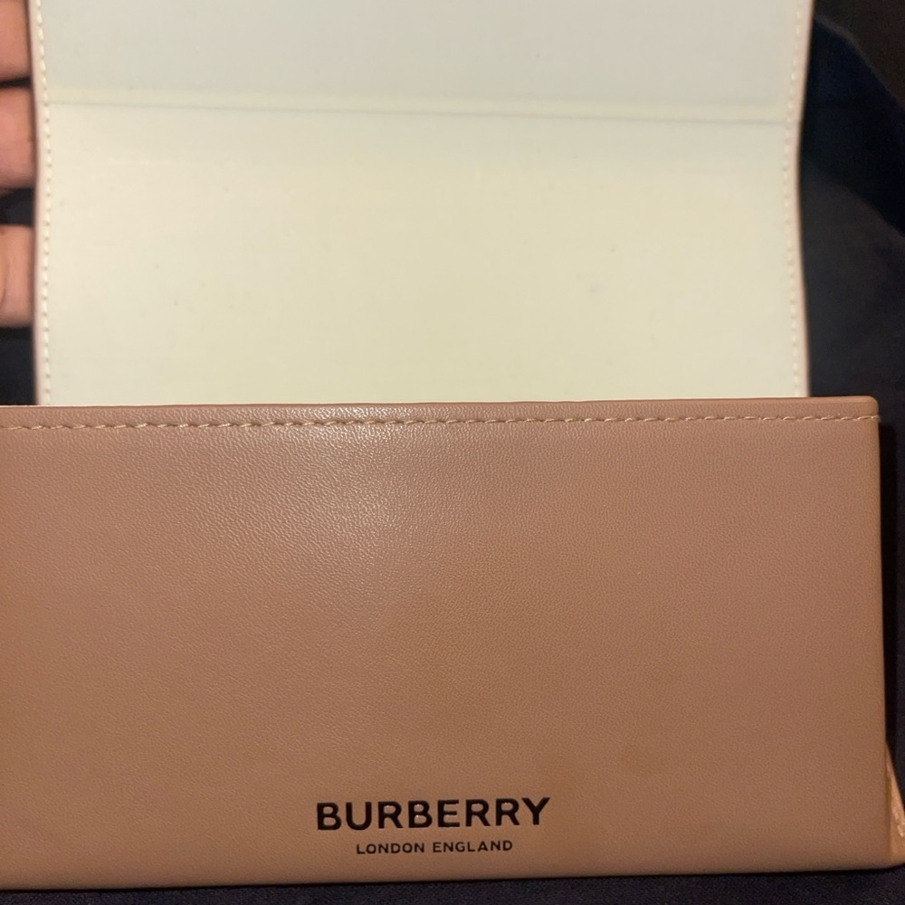 Burberry Penelope BE4363F 397887 Sunglasses Women's White/BlK/DRK Grey 55mm NEW - Picture 14 of 16